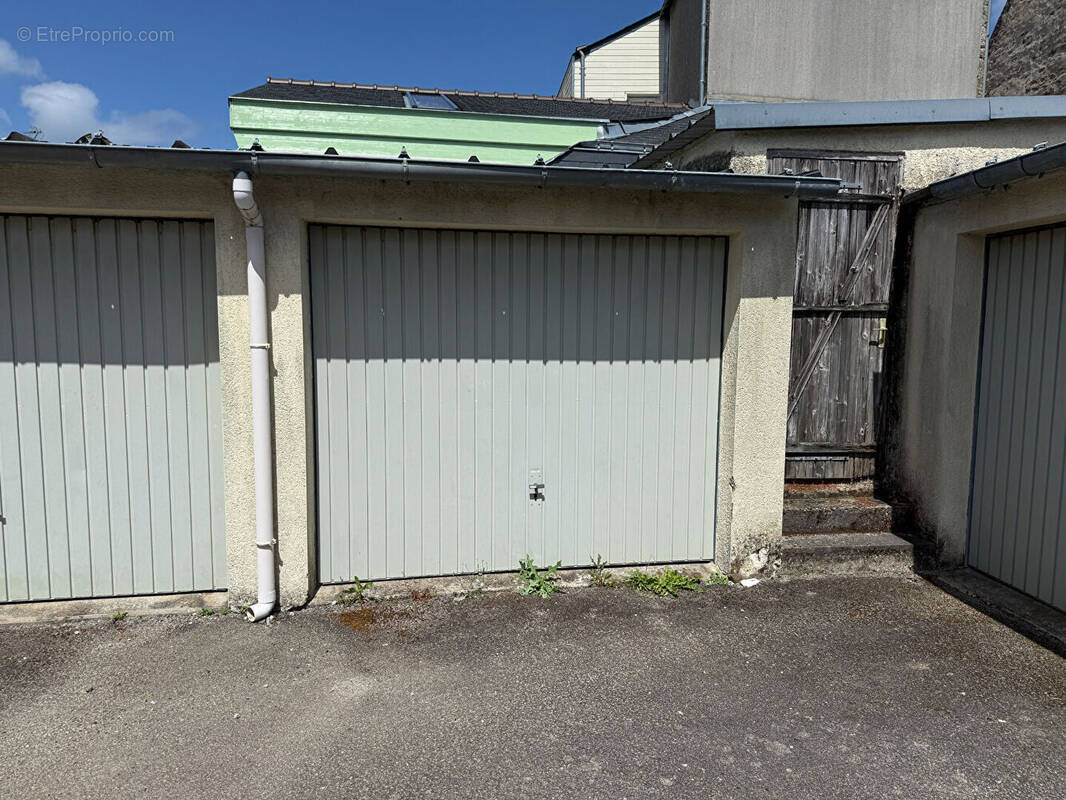 Parking à MUZILLAC