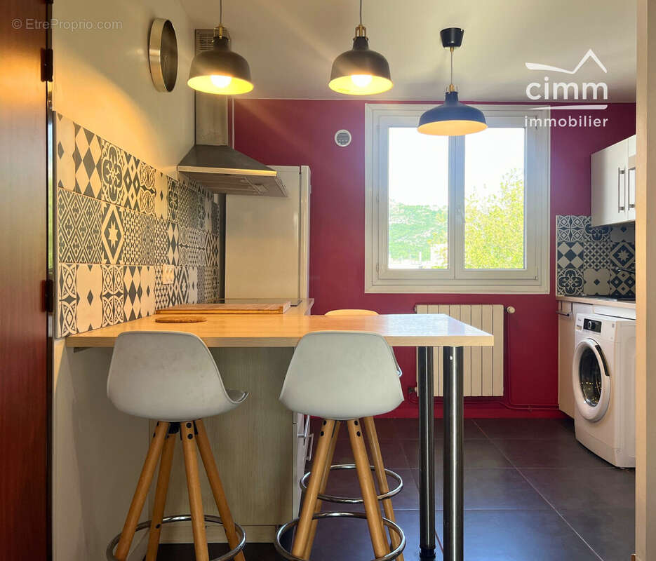 Appartement 63 m² à Fontaine  - photo 6