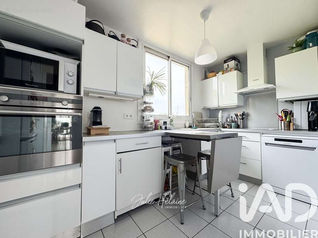 Photo 3 - Appartement à NEAUPHLE-LE-CHATEAU