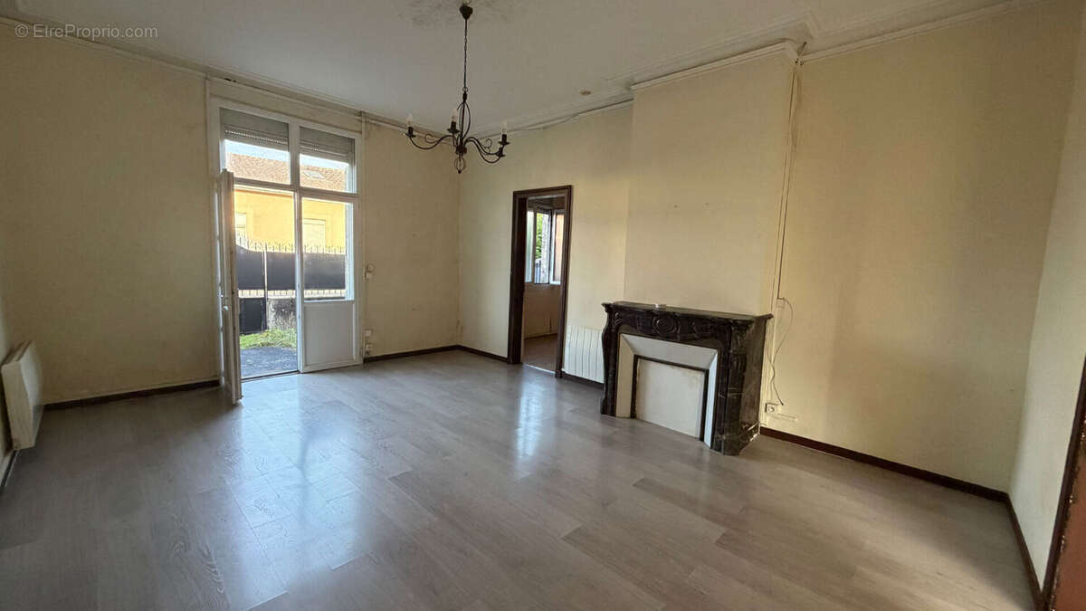 Maison à MARTIGNAS-SUR-JALLE