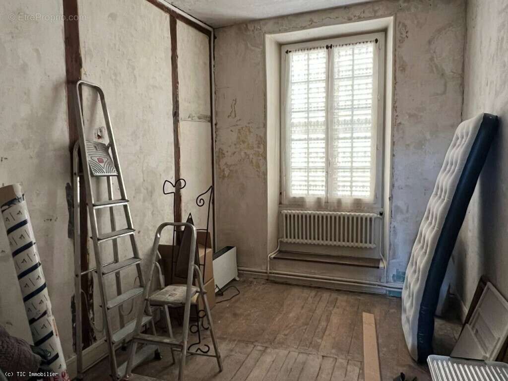 Maison à RUFFEC