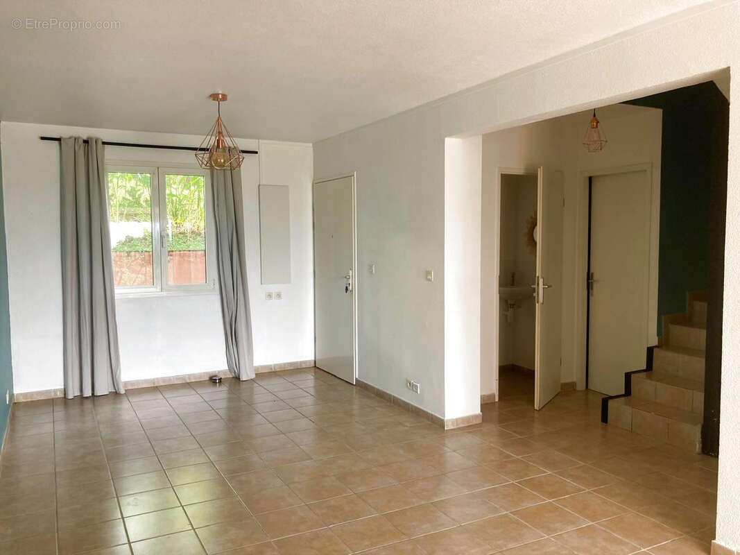 Appartement à GOURBEYRE