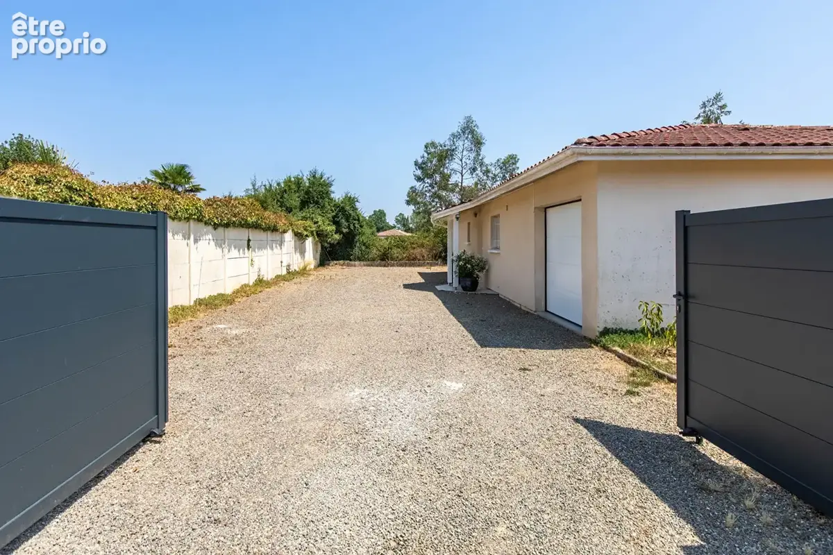 Maison de plain-pied : 3 chambres, jardin et garage - photo 9
