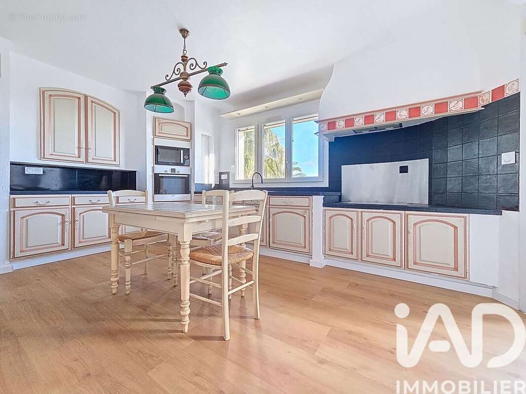 Photo 7 - Maison à ROQUEBRUNE-SUR-ARGENS