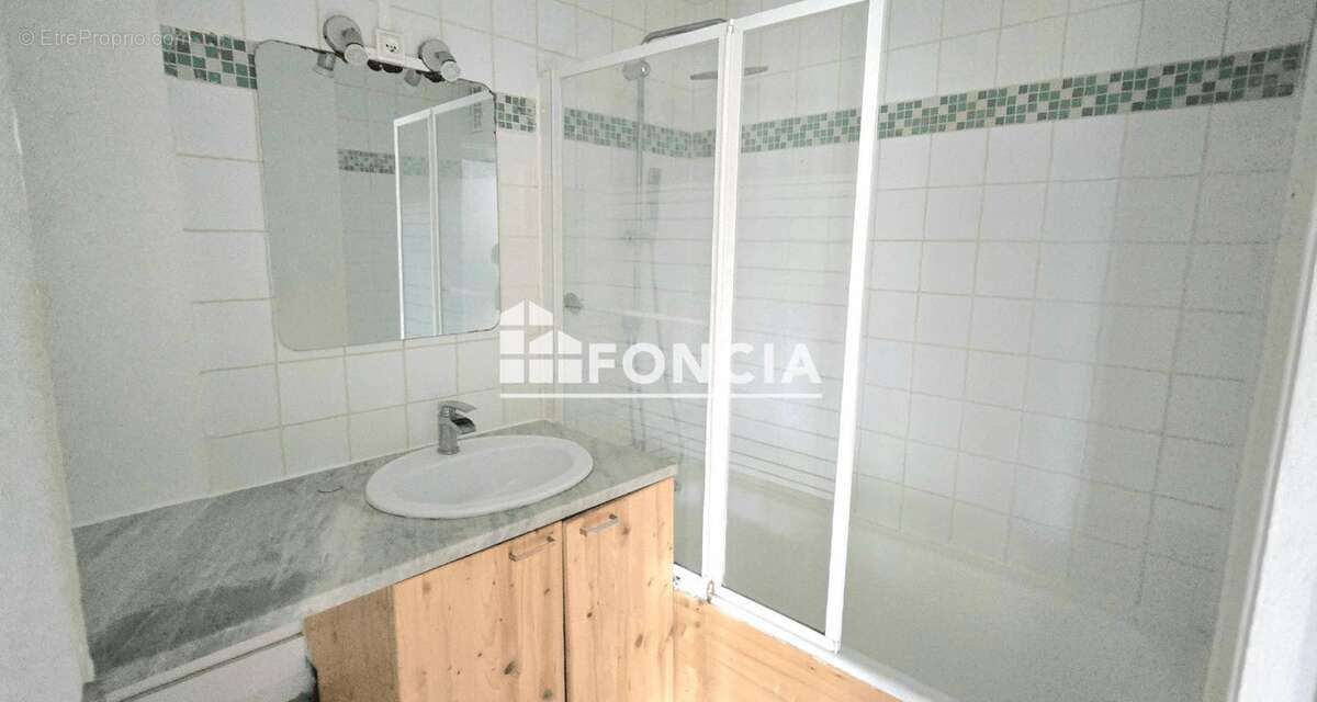 Appartement à LA CELLE-SAINT-CLOUD