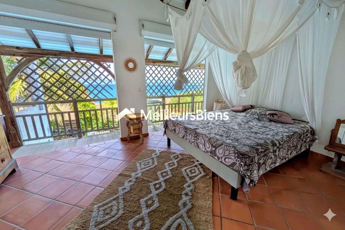 Appartement à LE MOULE
