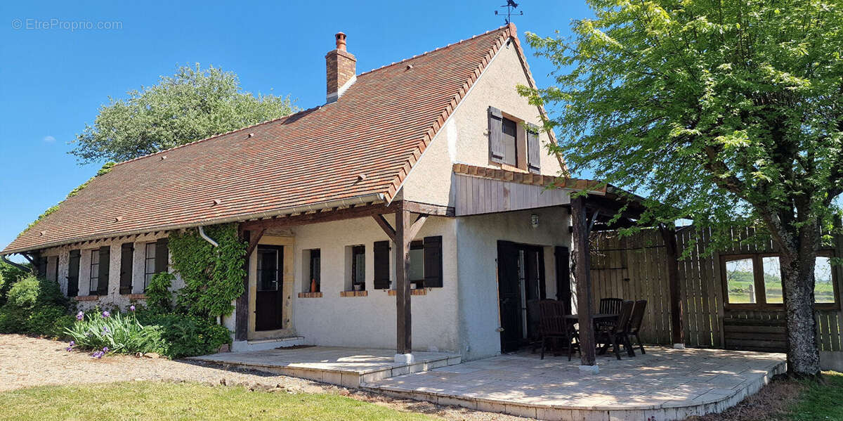Maison à PERRIGNY-SUR-LOIRE