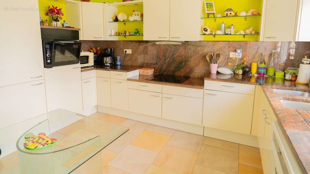 Maison à SAINT-DENIS