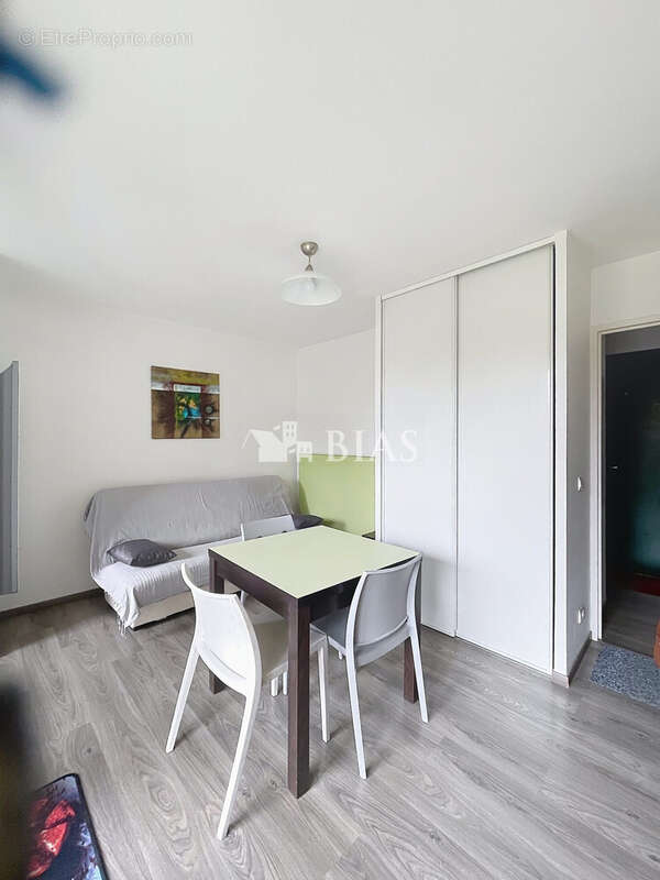 Appartement à EQUEMAUVILLE