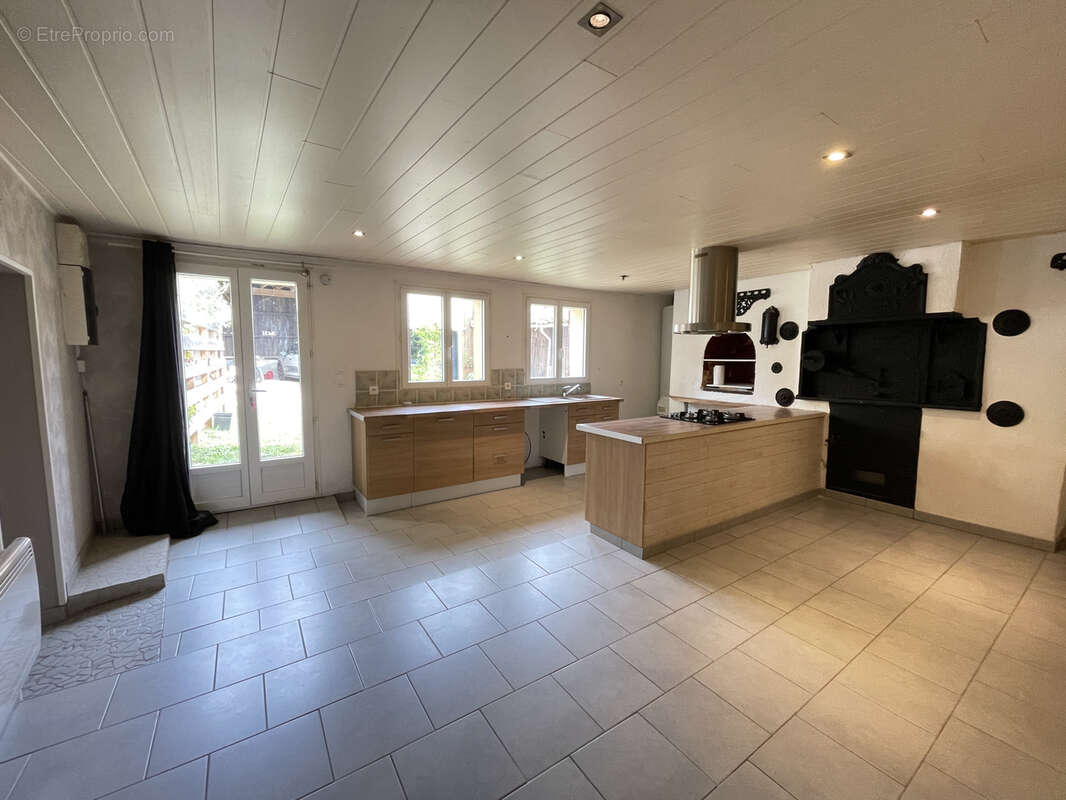 Maison à BELIN-BELIET