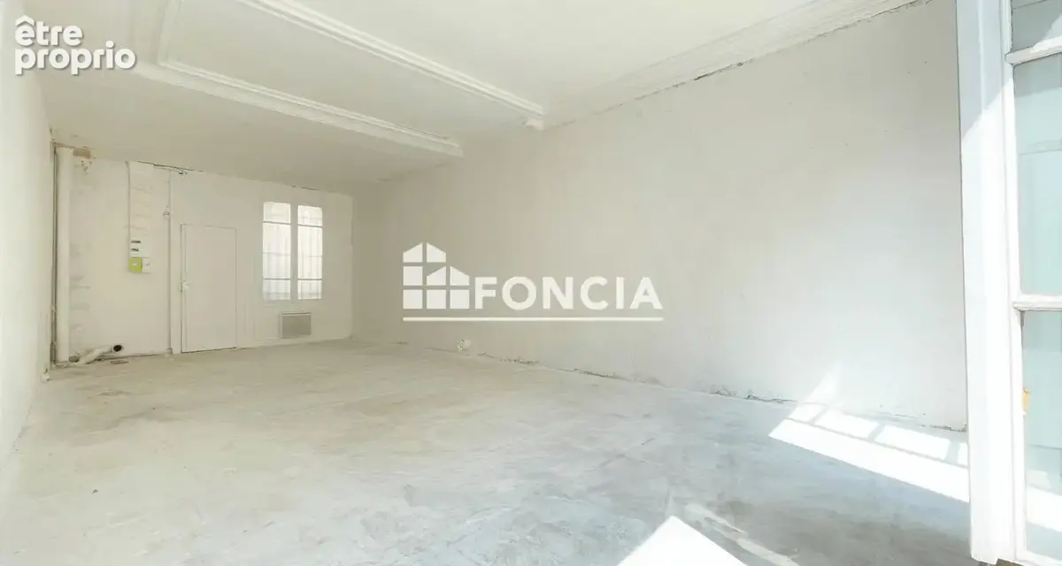 Paris iii – reaumur-sebastopol / rue saint martin – appartement traversant et lumineux avec belle hauteur sous plafond 3m - photo 4