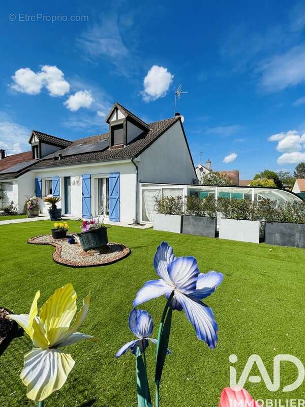 Photo 2 - Maison à SAINT-PRYVE-SAINT-MESMIN
