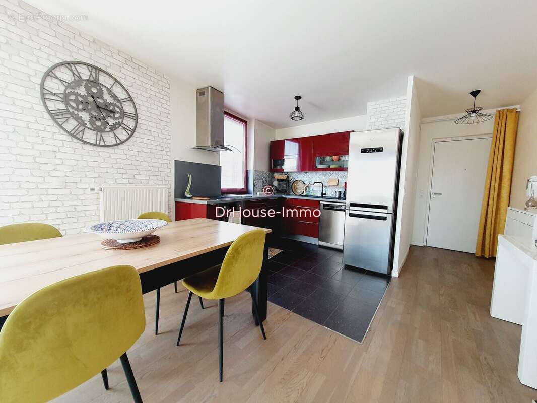 Appartement à COLOMBES