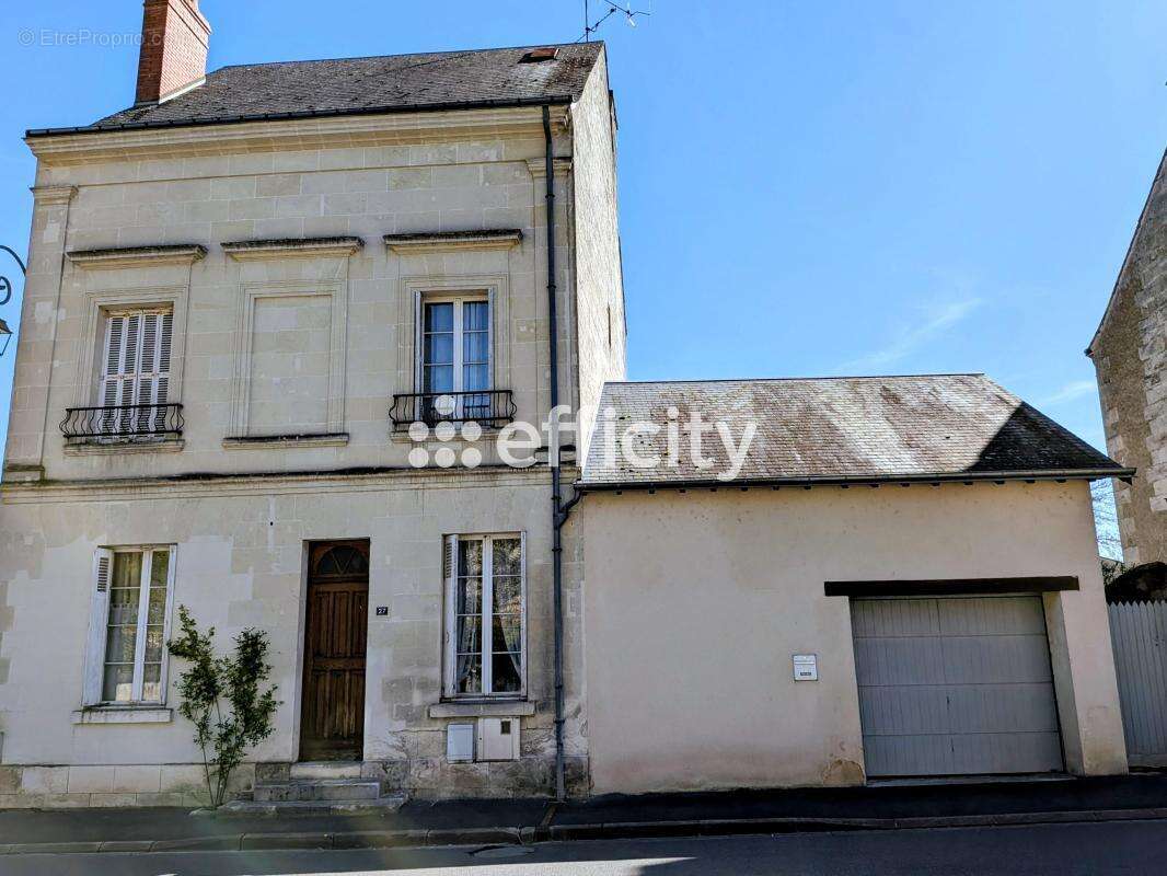 Maison à CINQ-MARS-LA-PILE