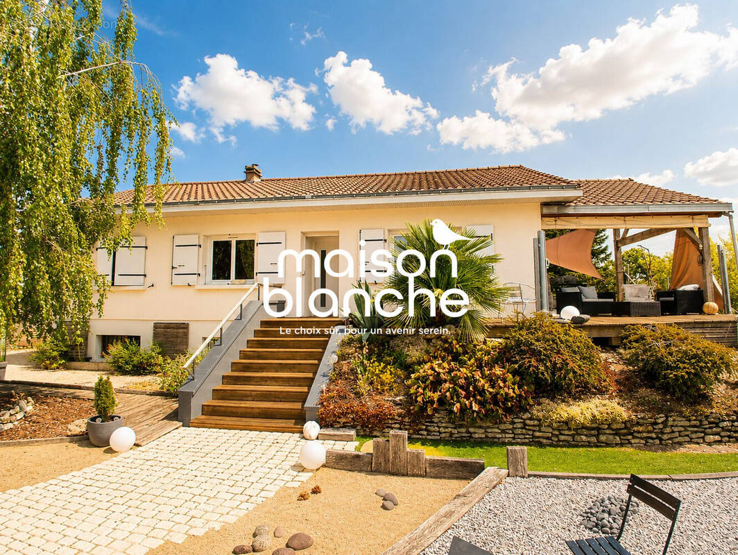 Maison à AIRVAULT