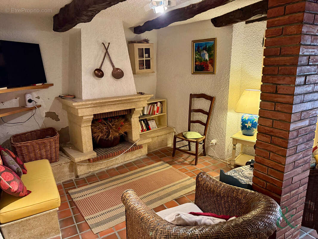 Maison à BORMES-LES-MIMOSAS