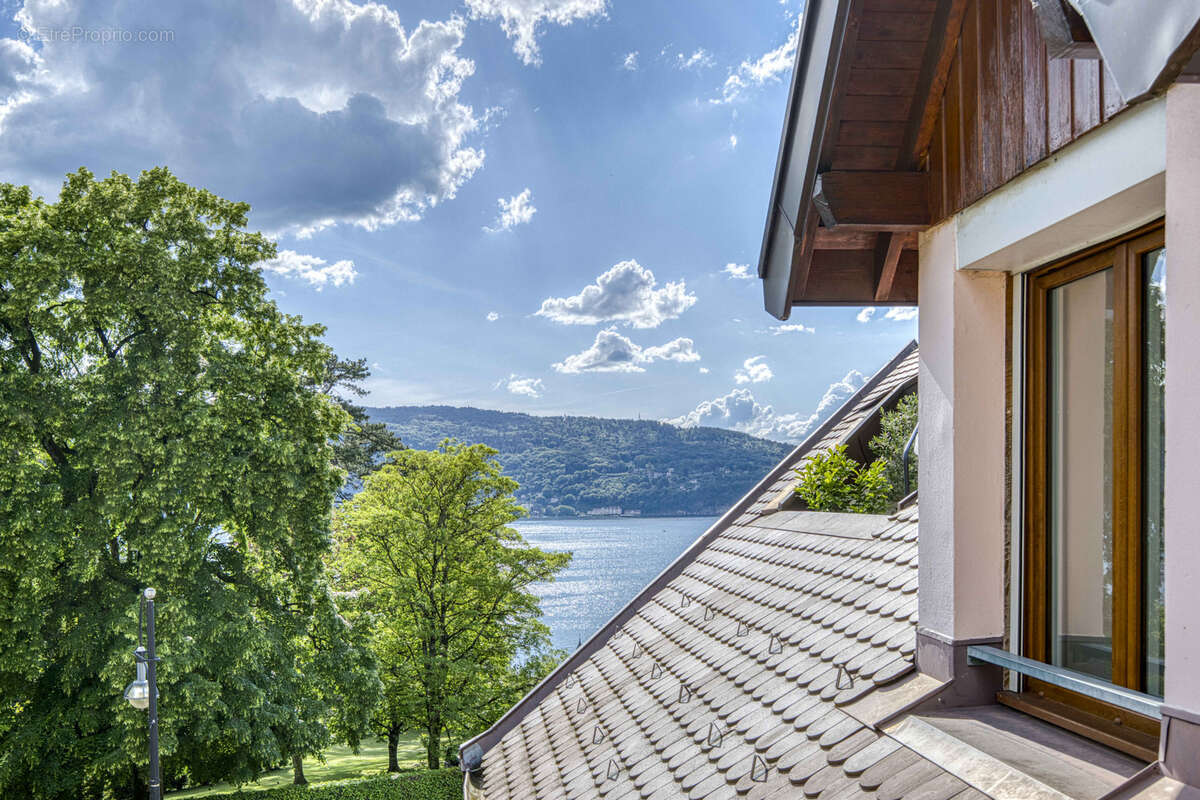 Appartement à VEYRIER-DU-LAC