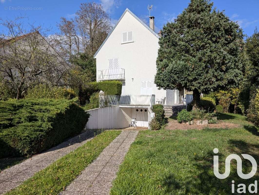Photo 2 - Maison à ERMONT