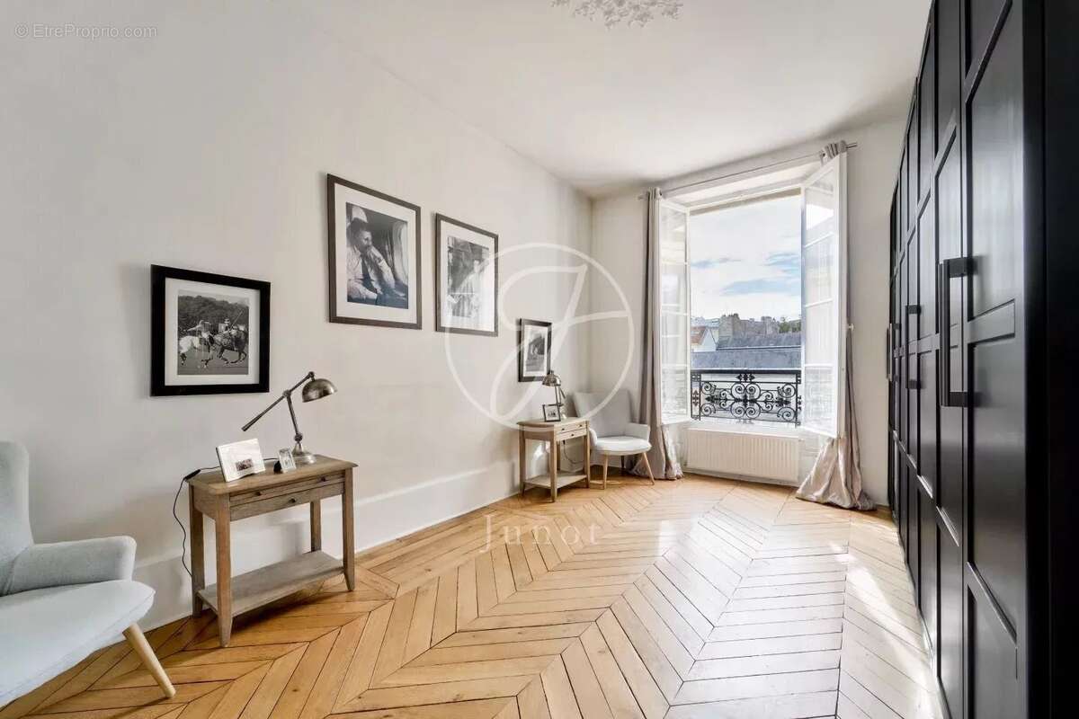 Appartement à VERSAILLES