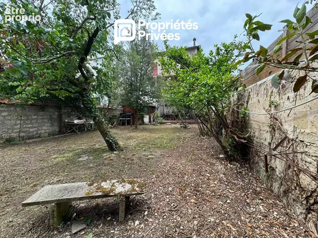 Maison de 235 m² - 5 chambres - secteur Souvenir Français - photo 18