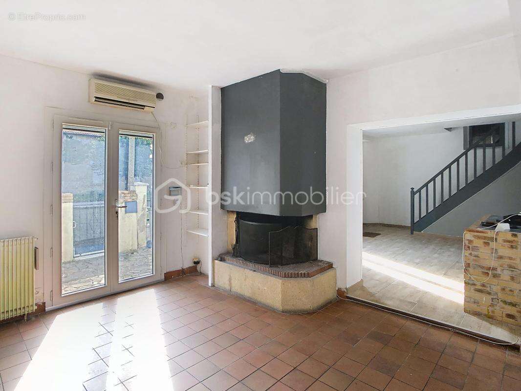 Maison à AMILLY