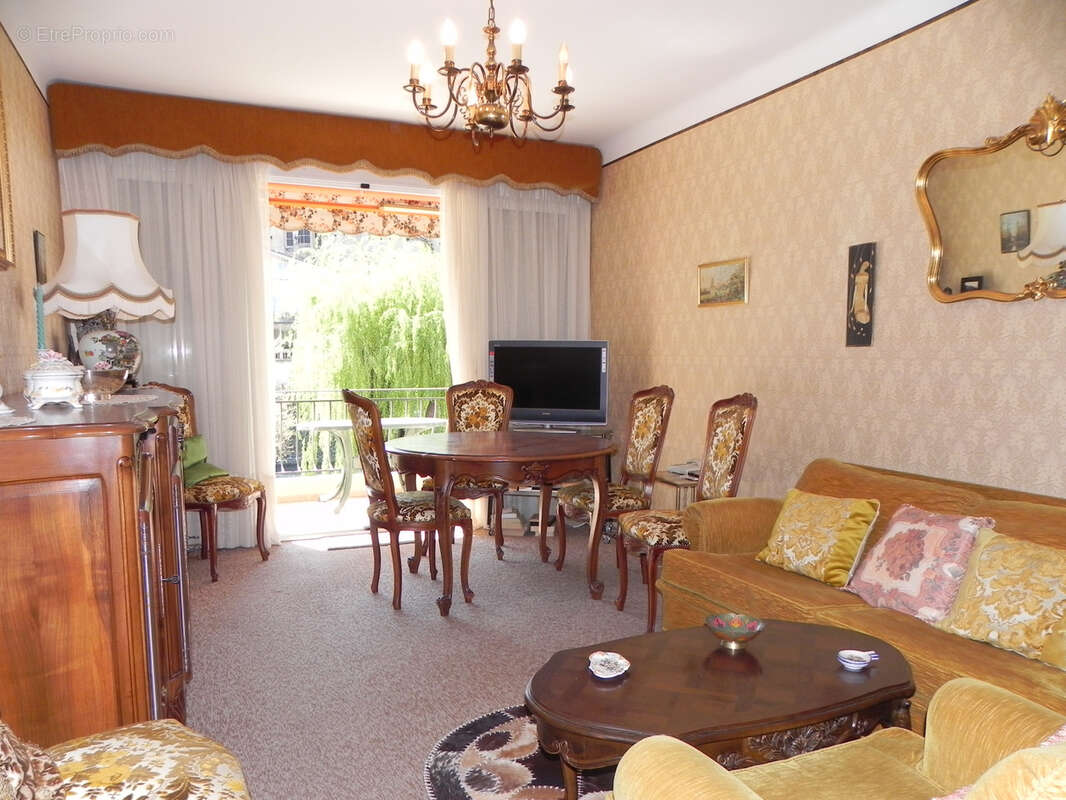 Appartement à BREIL-SUR-ROYA