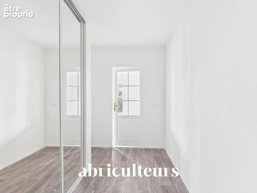 Appartement T3 de 70 m² avec terrasse et jardin - Résidence de standing à Survilliers (95) - photo 4