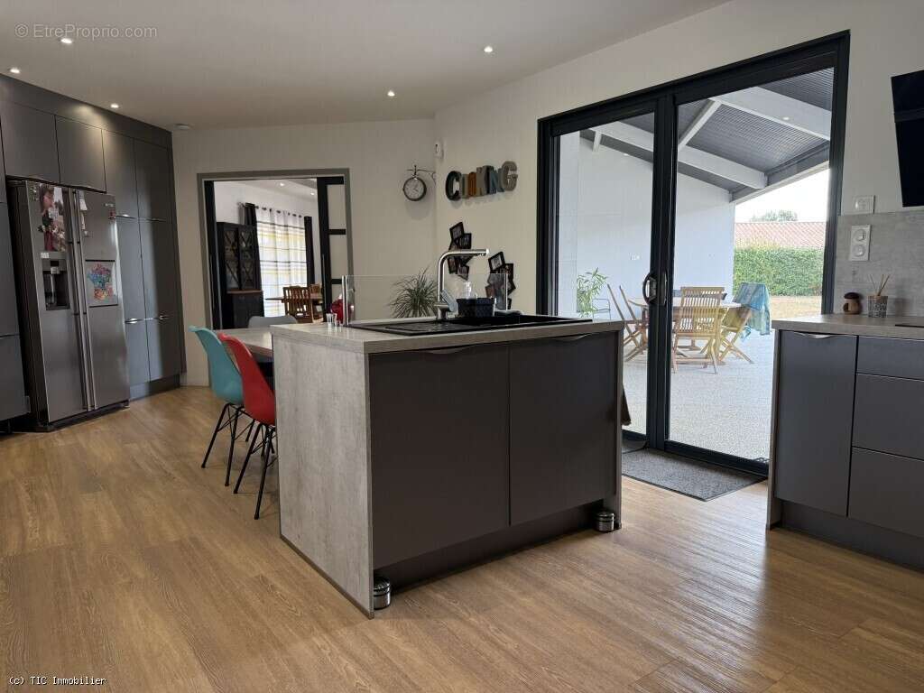 Maison à RUFFEC