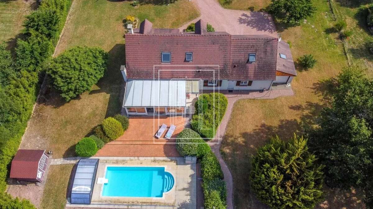 Maison à CHATRES-SUR-CHER