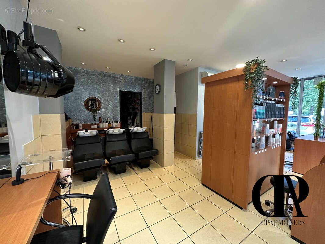 Commerce à LES ULIS