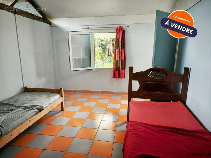 Maison à SAINT-LAURENT-DU-MARONI