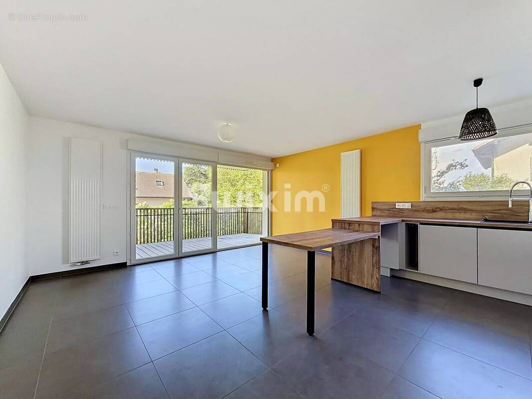 Appartement à CHENS-SUR-LEMAN