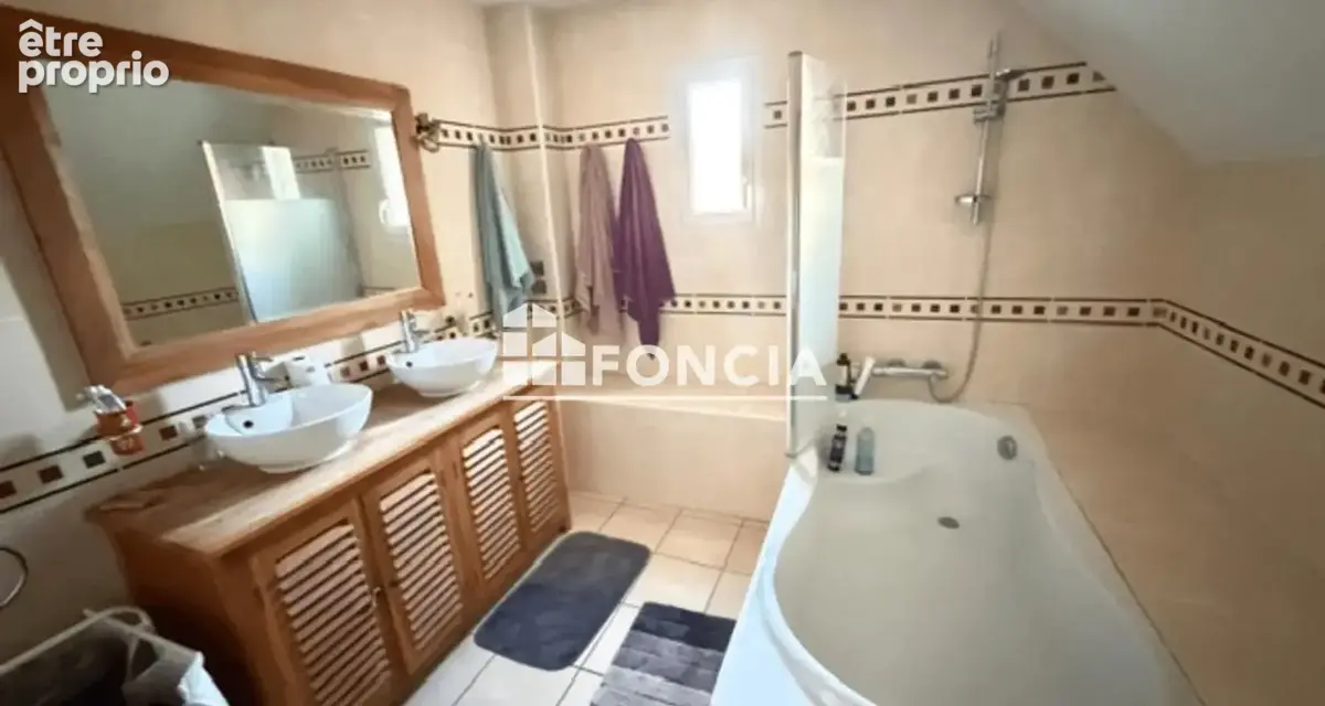 Propriété de charme au cœur d’un parc boisé d'environ 4 000 m² - photo 9