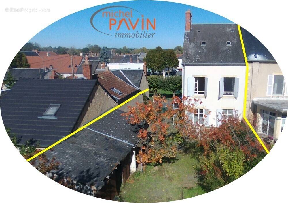 Maison à LA GUERCHE-SUR-L'AUBOIS