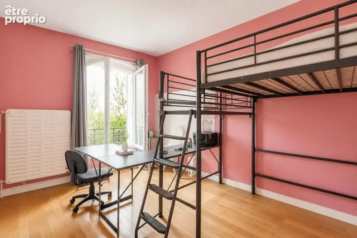 Spacieuse maison de 8 pièces à Noisy-le-Sec - photo 11