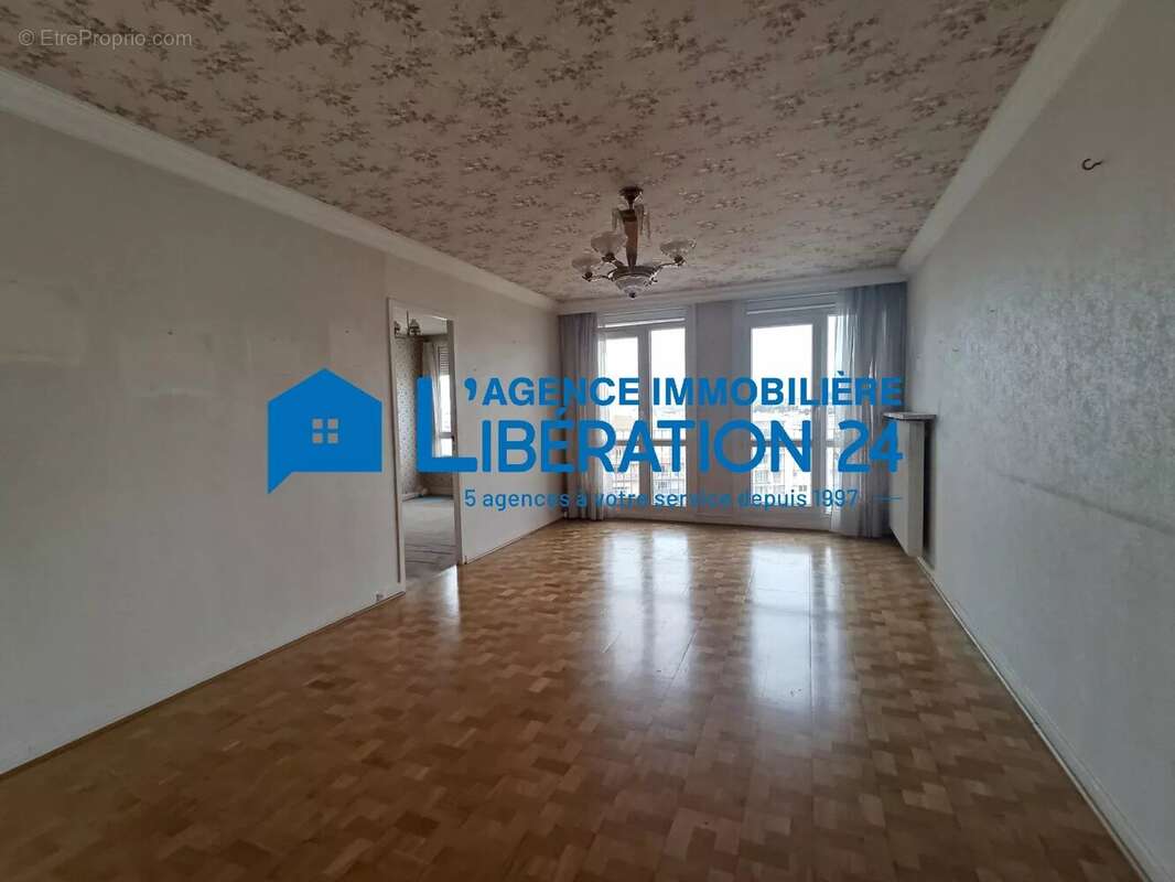 Appartement à SAINT-ETIENNE