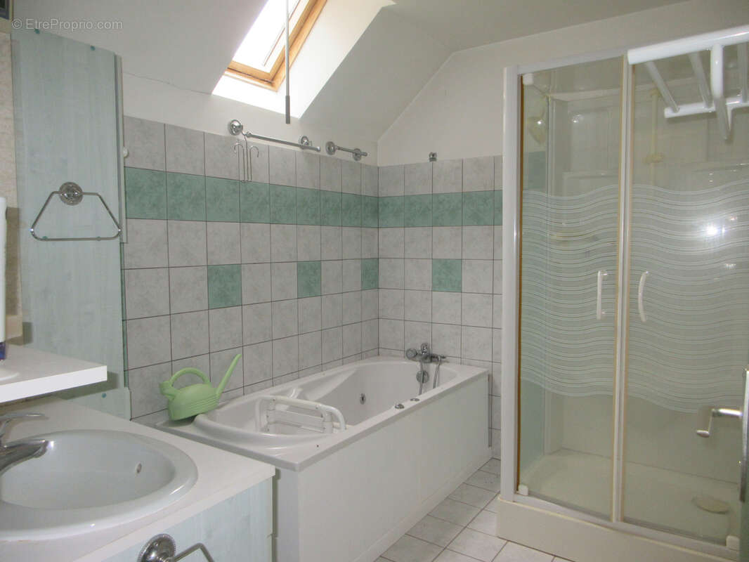 Belle maison au cœur de Saint-Benoît-du-Sault ! - photo 11