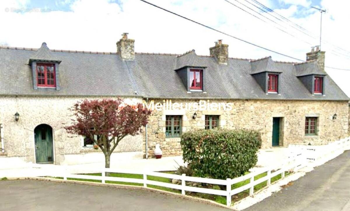Maison à PLOUAGAT