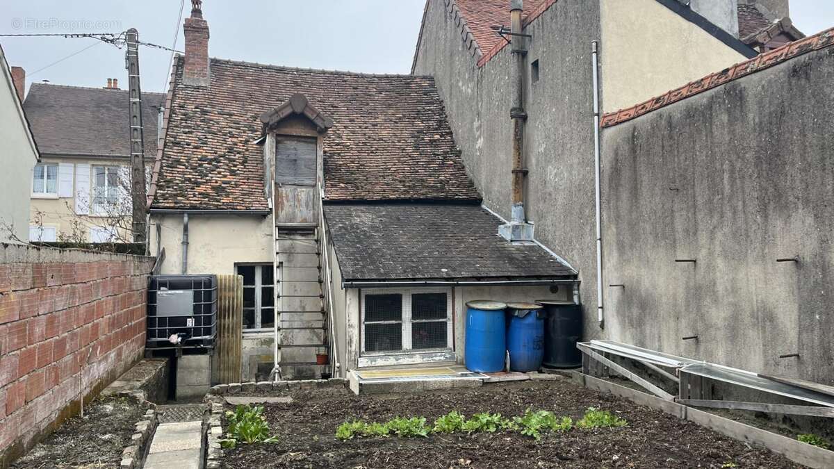 Maison à AUTUN