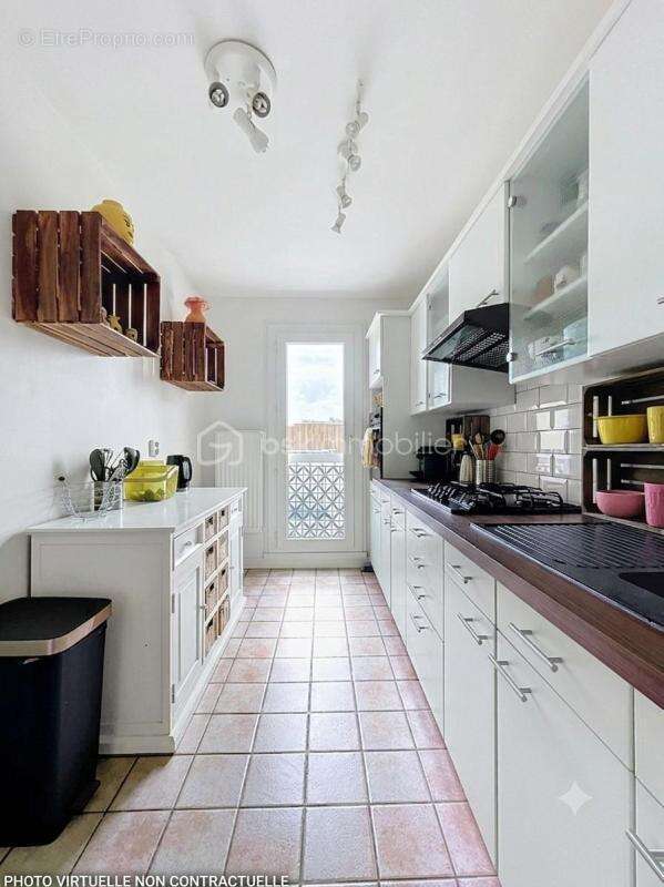 Appartement à EZANVILLE