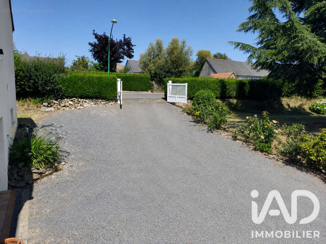 Maison 78 m² à Saint-Gilles  - photo 4