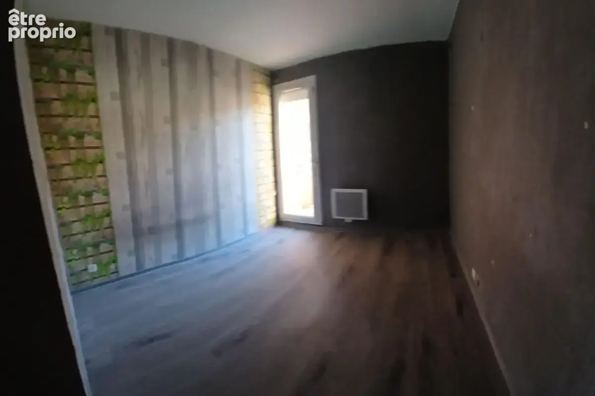 Excellent rapport qualité prix T4 traversant E/O de 81m² avec terrasse au 3ième et dernier étage sans ascenseur - photo 5