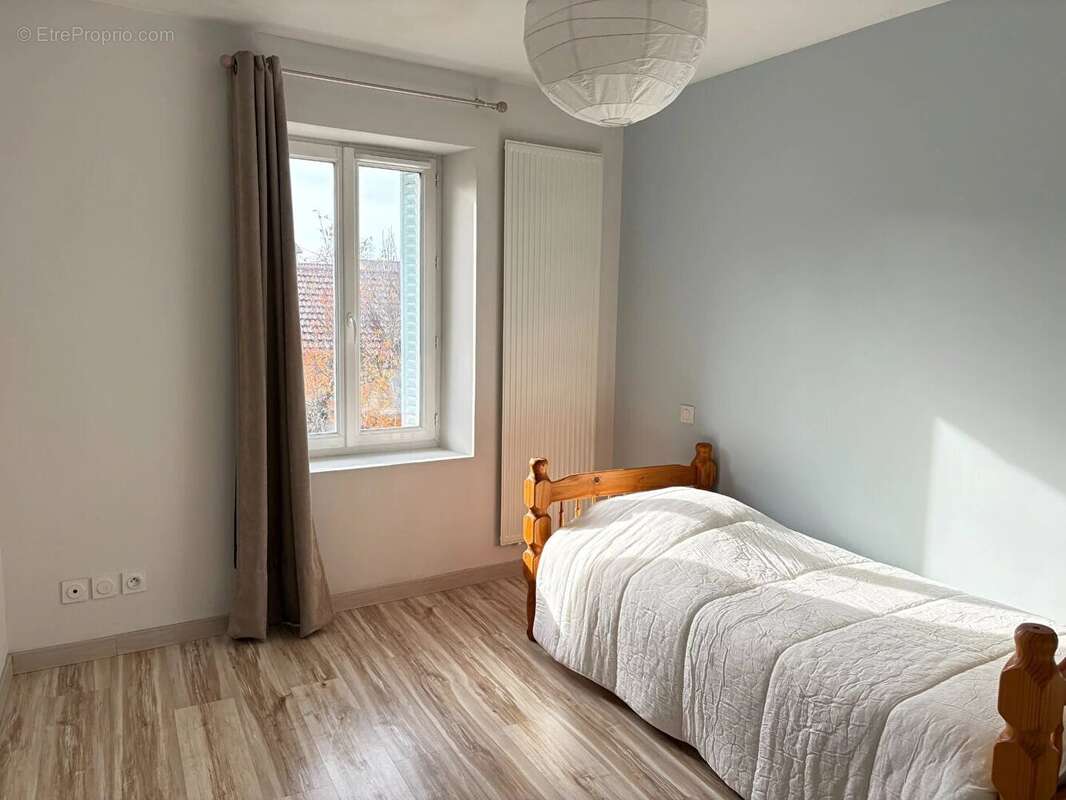 Maison à BOURG-DE-PEAGE