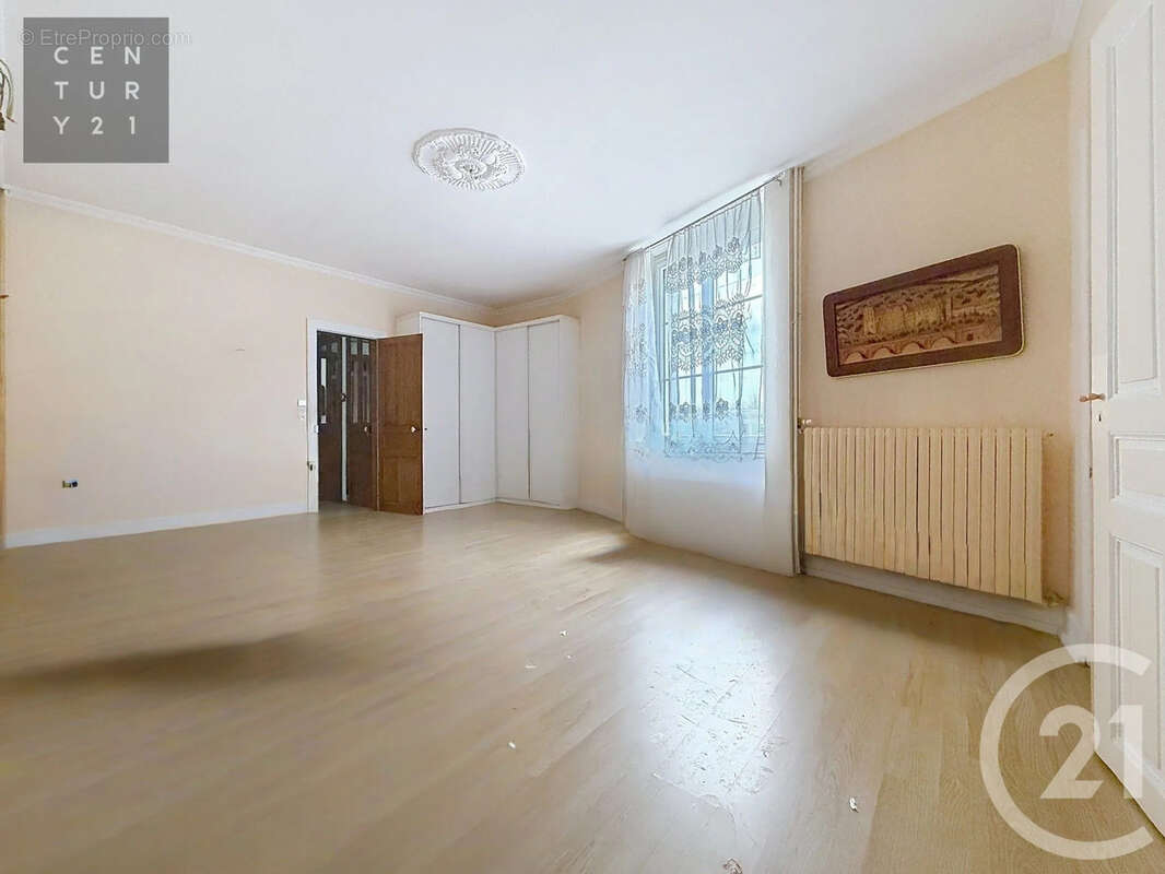 Maison à VILLECHETIF