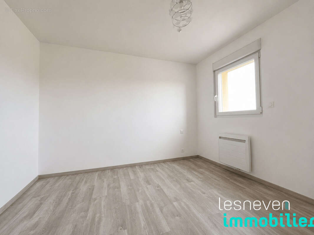 Maison 82 m² à Kerlouan  - photo 9