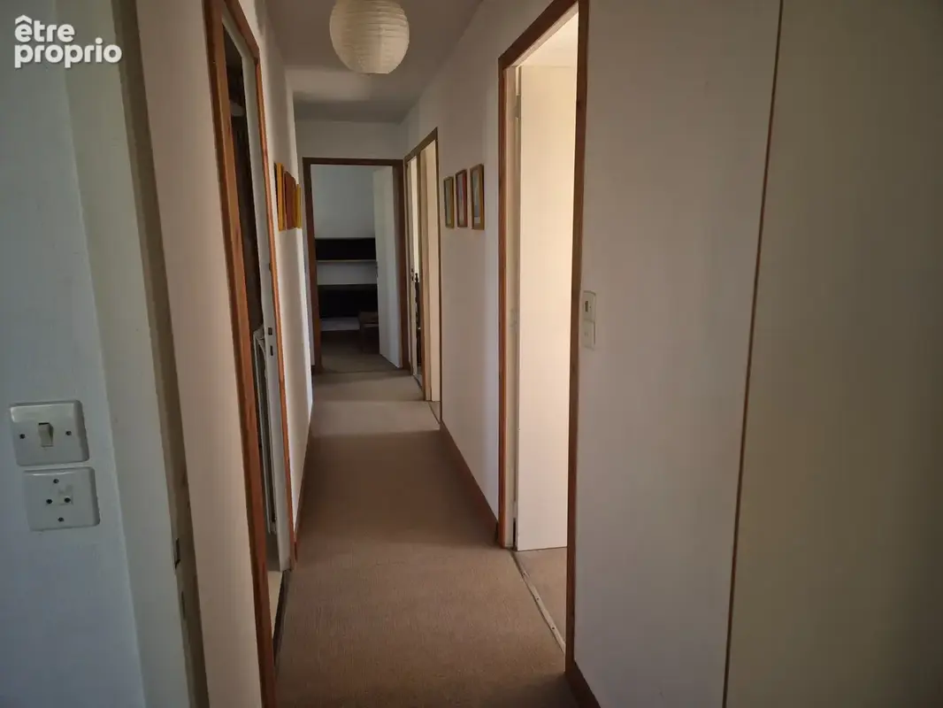Corps de Ferme de 340 m2, avec plusieurs maisons indépendantes et 200 m2 de dépendances - photo 60