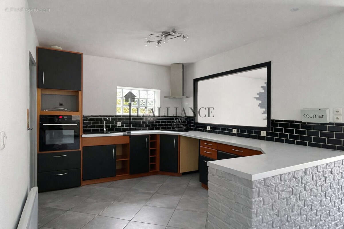 Maison à ECOUST-SAINT-MEIN