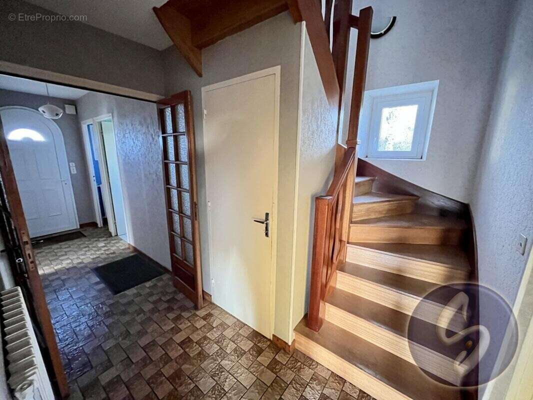 Maison à SAINT-MARCEL