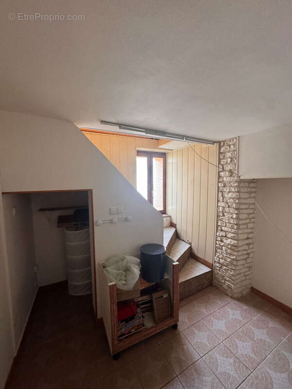 Maison à MONTCENIS