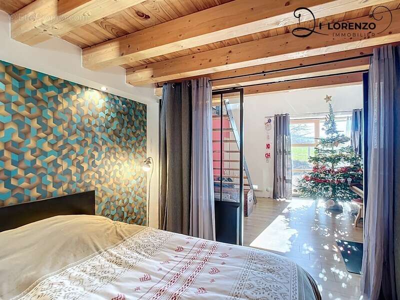 Maison à MEYRIEUX-TROUET